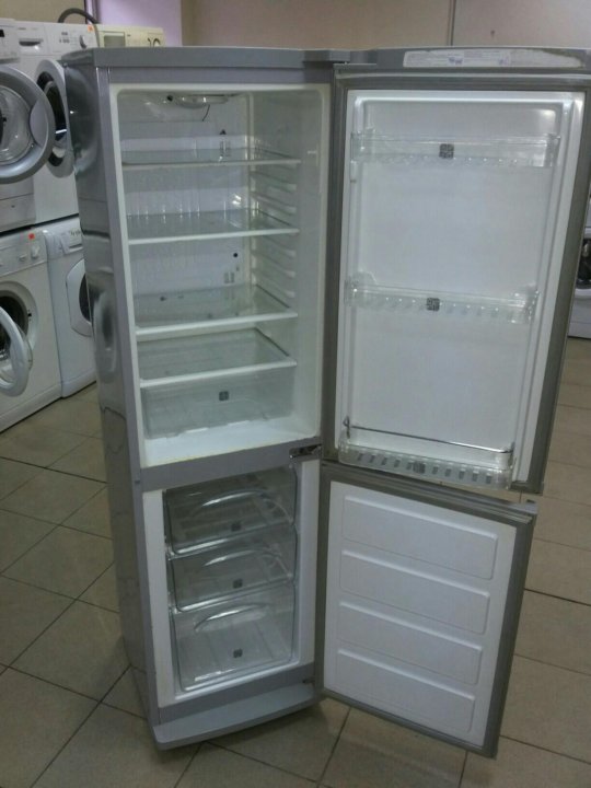 Холодильник узкий 45 купить. Холодильник самсунг маленький двухкамерный узкий. Узкий холодильник 45 см Samsung. Холодильник Samsung узкий. Самый узкий холодильник самсунг.