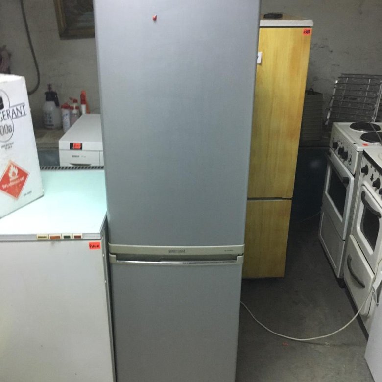 Узкий холодильник 50 купить. Узкий холодильник самсунг 55 см двухкамерный. Узкий холодильник 40 см двухкамерный Samsung. Холодильник узкий 45. Samsung rl17mbyb/SW/MS/PS.