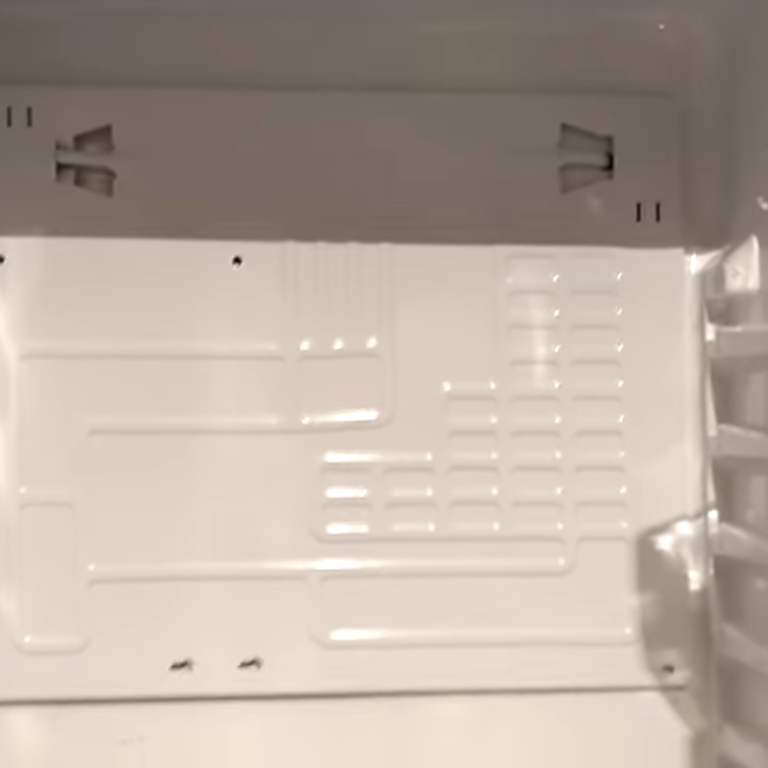 Холодильник веко сs338022 задняя стенка. Датчик испарителя на холодильник Beko dne 50560. Веко холодильник задняя стенка модель 47560. БЕКО панель внутри холодильника БЕКО. Веко или индезит